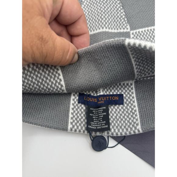 Louis Vuitton Beanie, Gray And Light Gray Checkerboard, One Size, Cashmere - Picture 2 of 2